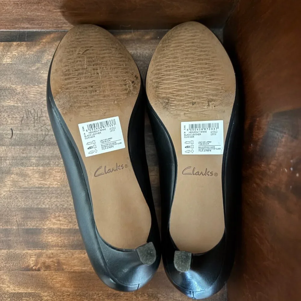 Clarks Heavenly Shine Women's Black Leather Pumps Dress Heels Corporate Chic 8